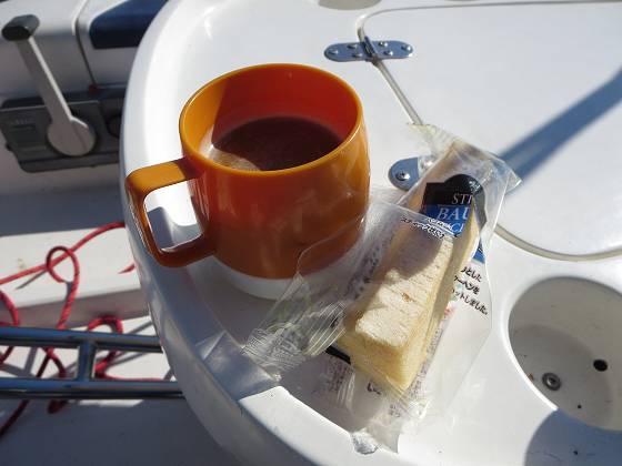 2015-10-16_1412_ホットコーヒーとバウムクーヘン_IMG_5859_s.JPG
