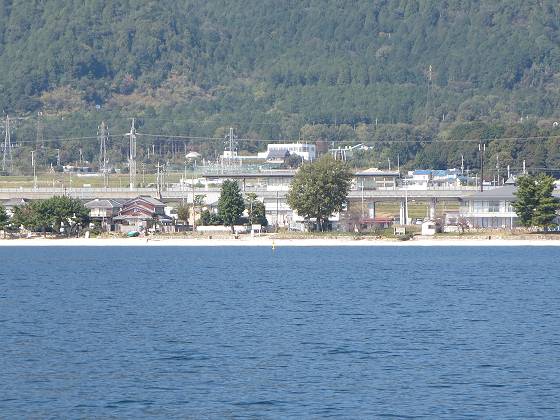 2015-10-23_1126_青柳浜沖を過ぎ近江舞子沖を目指す・比良駅__IMG_5993_ts.JPG