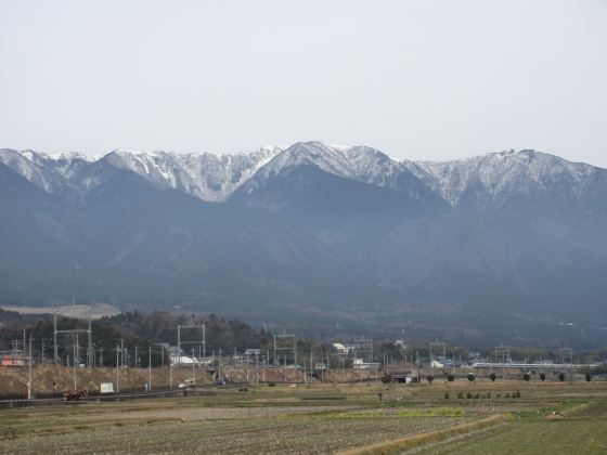 2016-03-16_1004_農道から比良の雪の山並み_IMG_1710.JPG