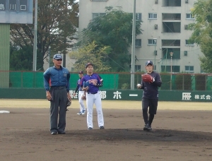20191118決勝始球式