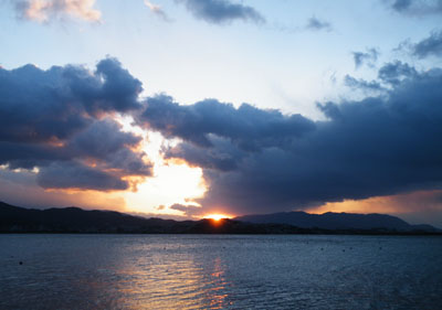 朝日 絵を描いてみる