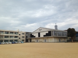 助任小学校