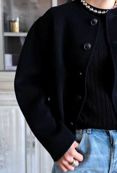 LOEFF ロエフ　リバーラウンド　ノーカラー　ジャケット LOEFF（ロエフ）の「＜LOEFF＞リバー ラウンド ノーカラージャケット