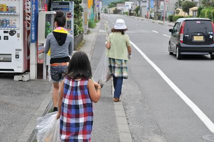 ゴミ拾い