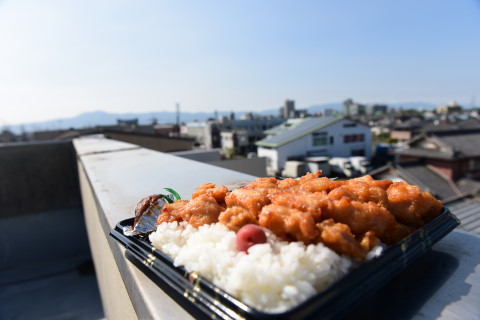 からあげ弁当DX
