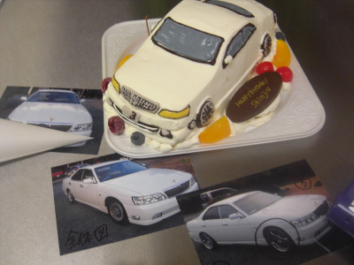クラウン ローレル車の立体ケーキ はりまやblog 似顔絵ケーキ イラストケーキ 立体ケーキなど