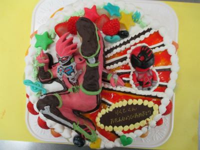 仮面ライダーエグゼイドのケーキ はりまやblog 似顔絵ケーキ イラストケーキ 立体ケーキなど