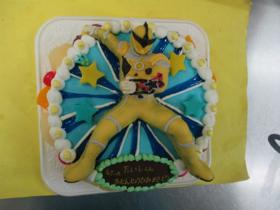 キュウレンジャーのケーキ ドクターイエローのケーキ はりまやblog 似顔絵ケーキ イラストケーキ 立体ケーキなど