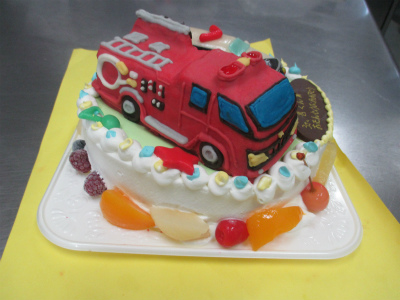 消防車 パトカーのケーキ はりまやblog 似顔絵ケーキ イラストケーキ 立体ケーキなど