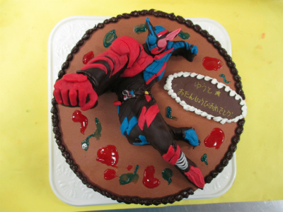 仮面ライダービルドのケーキ はりまやblog 似顔絵ケーキ イラストケーキ 立体ケーキなど