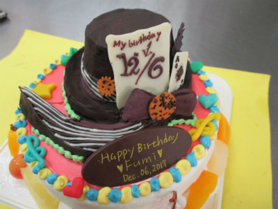 シルクハットのケーキ はりまやblog 似顔絵ケーキ イラストケーキ 立体ケーキなど