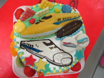 新幹線のケーキ はりまやblog 似顔絵ケーキ イラストケーキ 立体ケーキなど