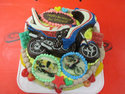 バイクのケーキ はりまやblog 似顔絵ケーキ イラストケーキ 立体ケーキなど