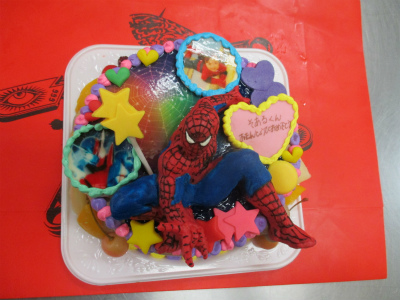スパイダーマンのケーキ はりまやblog 似顔絵ケーキ イラストケーキ 立体ケーキなど