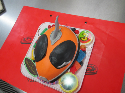 仮面ライダーゴーストのケーキ はりまやblog 似顔絵ケーキ イラストケーキ 立体ケーキなど