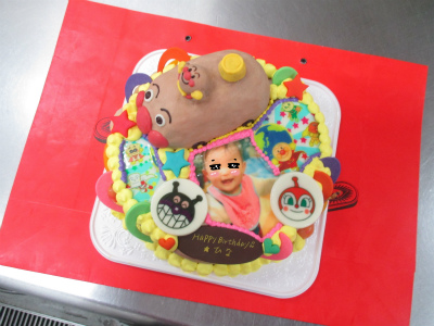 アンパンマン号の立体ケーキ はりまやblog 似顔絵ケーキ イラストケーキ 立体ケーキなど