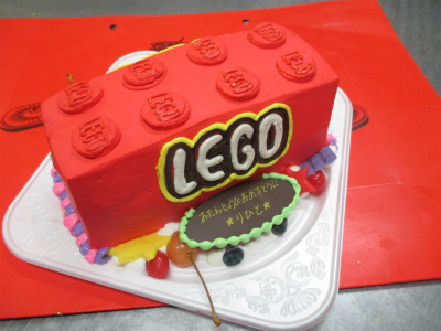 レゴブロックのケーキ はりまやblog 似顔絵ケーキ イラストケーキ 立体ケーキなど