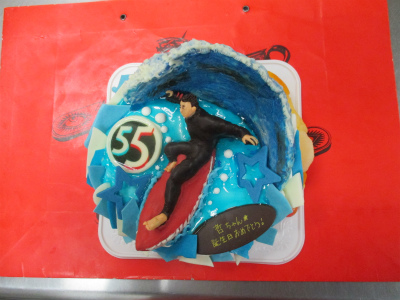 サーフィンのケーキ はりまやblog 似顔絵ケーキ イラストケーキ 立体ケーキなど