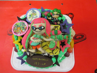 スプラトゥーンの立体ケーキ はりまやblog 似顔絵ケーキ イラストケーキ 立体ケーキなど