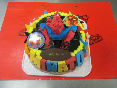 スパイダーマンの立体ケーキ はりまやblog 似顔絵ケーキ イラストケーキ 立体ケーキなど