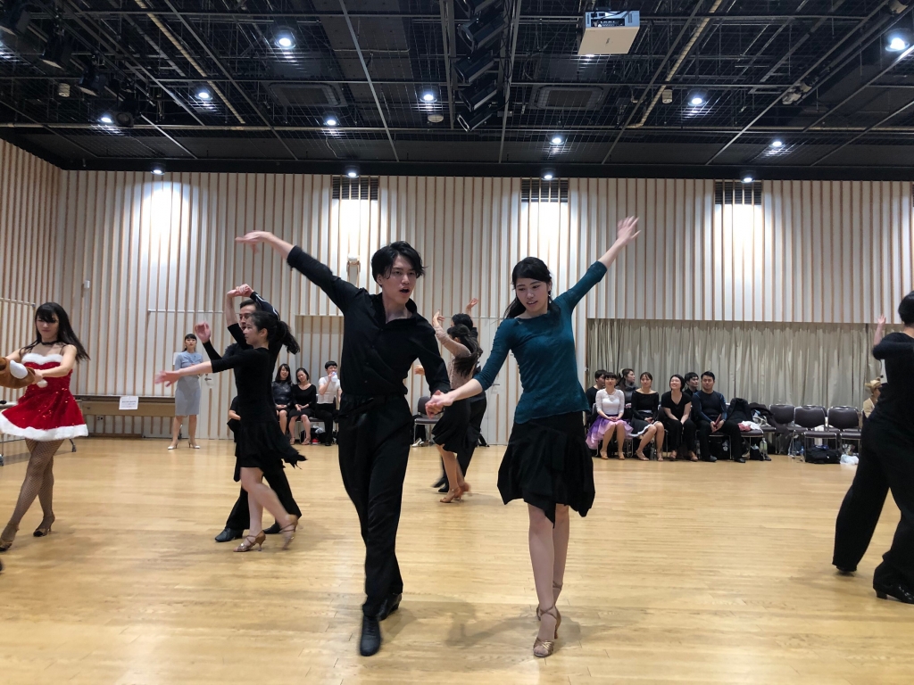 Cdc練習着戦に出ました みなとみらいダンスサークルのブログ 横浜 横須賀 川崎 東京都のダンスを趣味とする若者が集まるヤング社交ダンスサークル