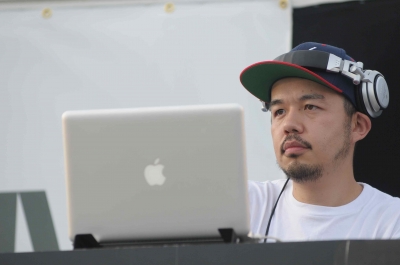 DJ 1,2!