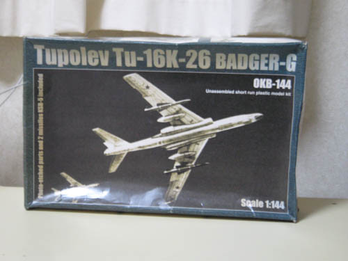 tu-16k バジャー 1/144
