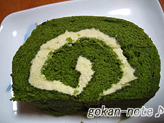 抹茶ロール断面