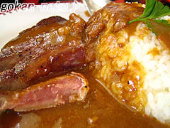 ステーキカレーのアップ