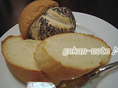 ちょっと贅沢なランチ-パン