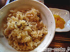 ご飯とお漬物.jpg