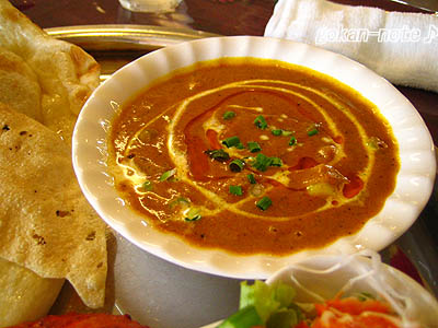 たぶんチキンカレー.jpg