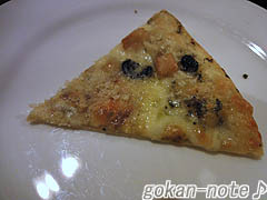 ポテトと木の実のジェノバ風-アップ.jpg
