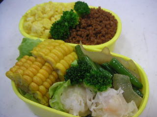 鶏そぼろ弁当