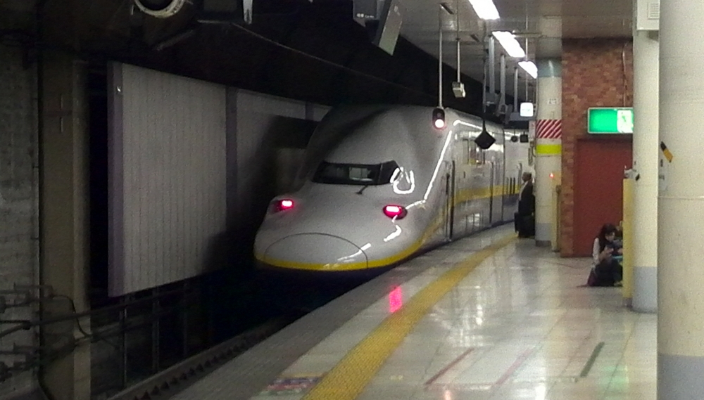 アゼスタ