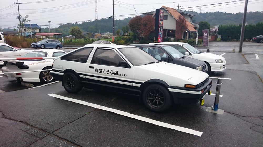 Dsガレージ?トヨタ トレノ(AE86) _R.jpg