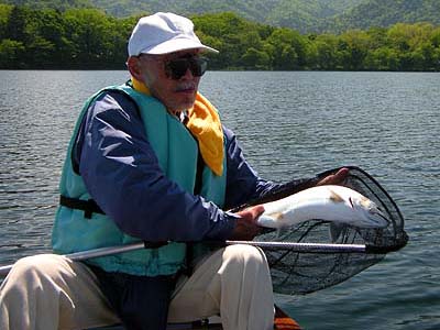 北海道の釣り_フィッシングガイドサービス_渓流から湖まで