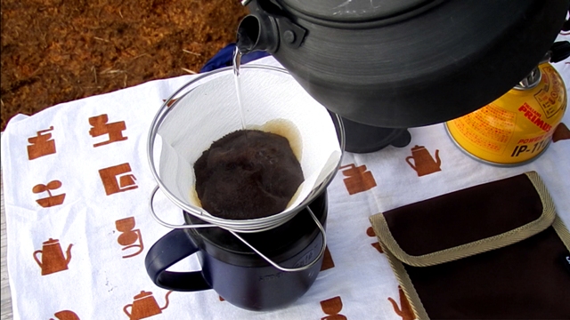 キャンプでハンドドリップコーヒー