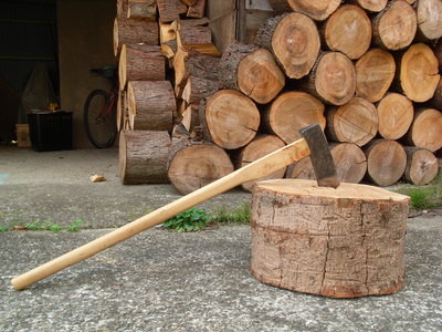 薪割りに最適の斧