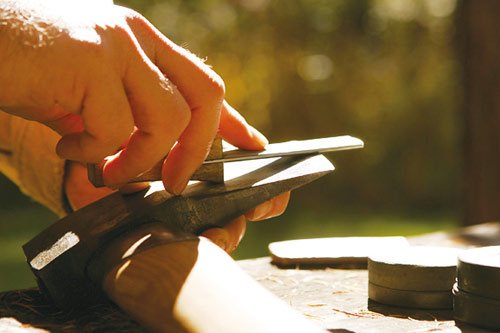 斧の砥ぎ方