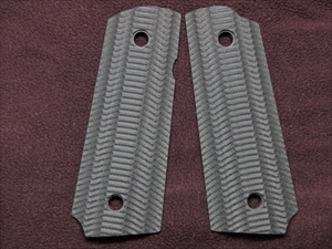 1911コンパクト用 VZグリップお試しのため1セットのみ入荷