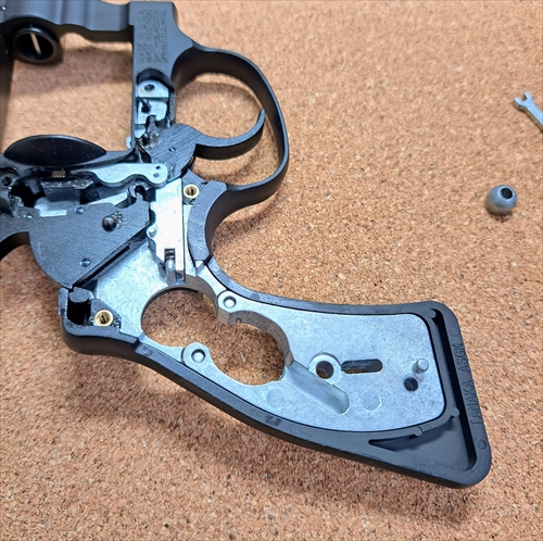 タナカ S＆W M36(スクエアーバット)モデルガン 分解オイル