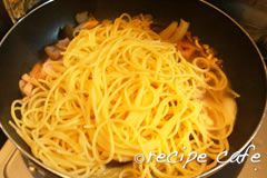 超スピーディ☆本格的な味が手早く簡単に♪しめじとベーコンのパスタ