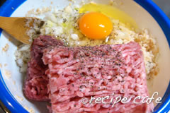 煮込みハンバーグ