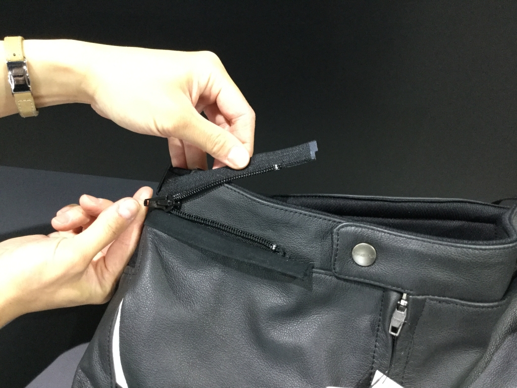レザージャケットとパンツのセットアップについて:KUSHITANI レザージャケットとパンツのセットアップについて:KUSHITANI
