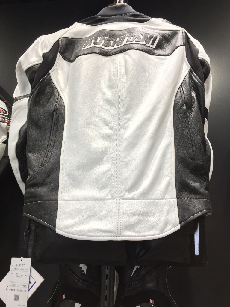 新商品 エグザリートカマーバッグです：KUSHITANI 三鷹店