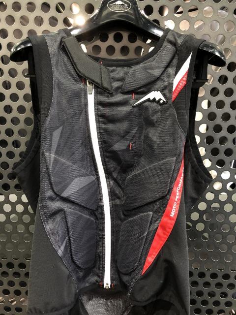 テレビで話題】 KUSHITANI クシタニ K-4384 PROTECT VEST プロテクト