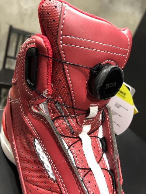 K-4570 フローシューズ入荷！:KUSHITANI三鷹店 | KUSHITANI 三鷹店