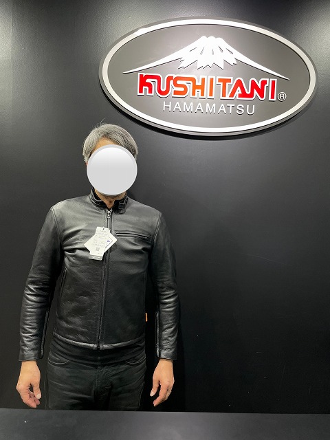 レザージャケットとバイク:KUSHITANI三鷹店 | KUSHITANI 三鷹店