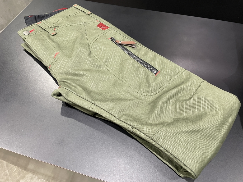 冬用パンツ【K-1984 エクスパンドウインドカットパンツ】入荷 冬用パンツ【K-1984 エクスパンドウインドカットパンツ】入荷